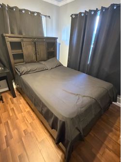 Full size bed