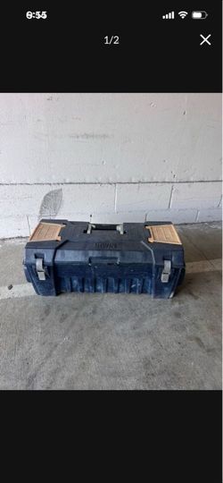 Irwin Plastic Toolbox with Latches