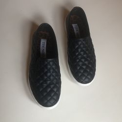 Girls Black Sneakers Steve Madden Size 1