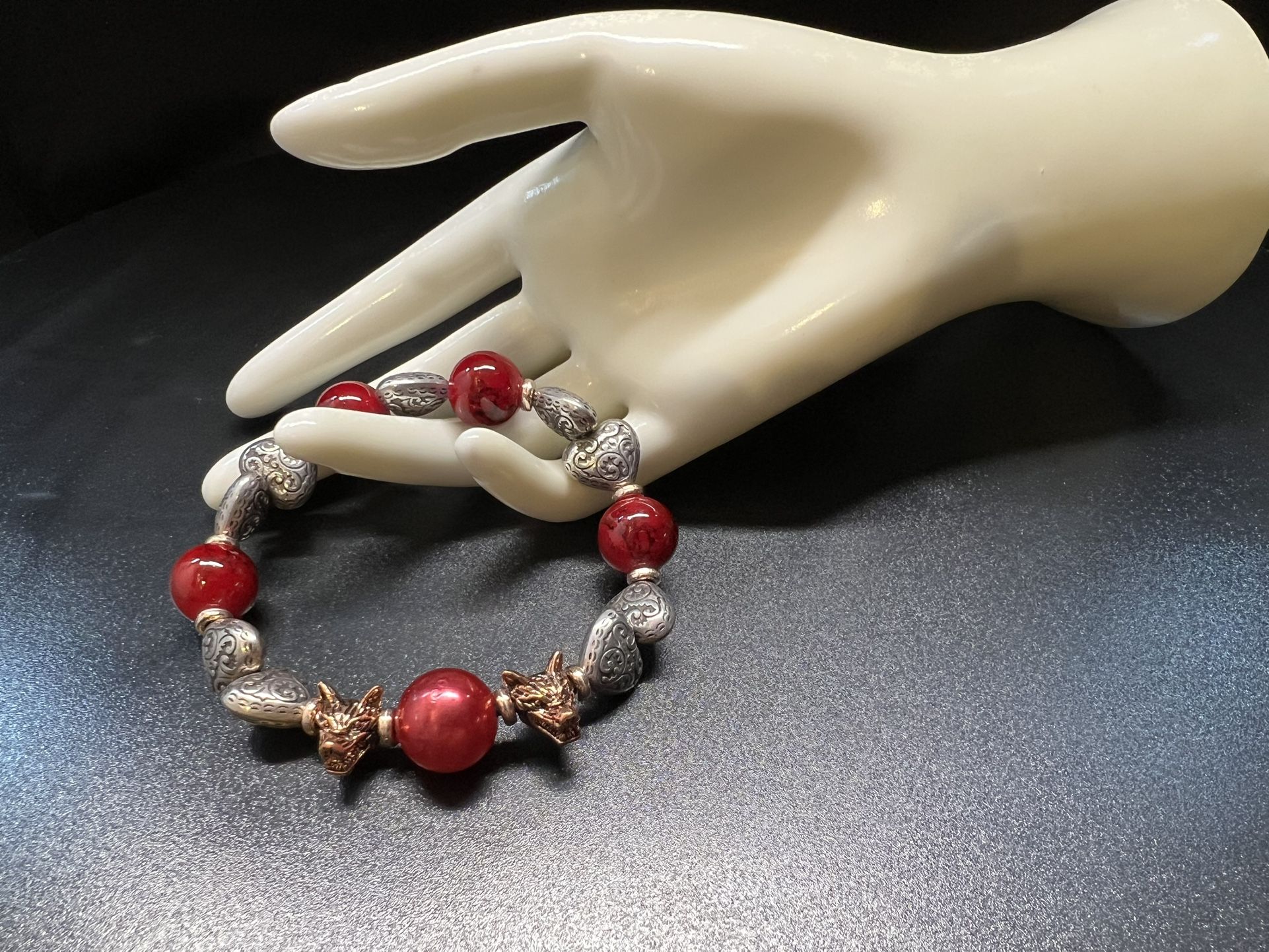 Wolf Head Bracelet with Red Marble Beads & Silver Heart Accents – Handmade Jewelry