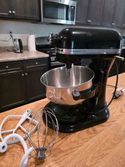 Kitchen Aid Professional 5 Plus Mixer, BLACK