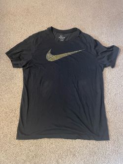 Nike t-shirt (size L)