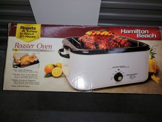 Its Turkey time!!! NEW in box! 18 quart roaster oven!!!