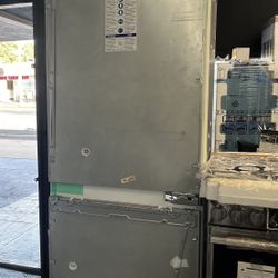 Thermador Panel Ready Bottom Freezer 36” Built In Refrigerator 