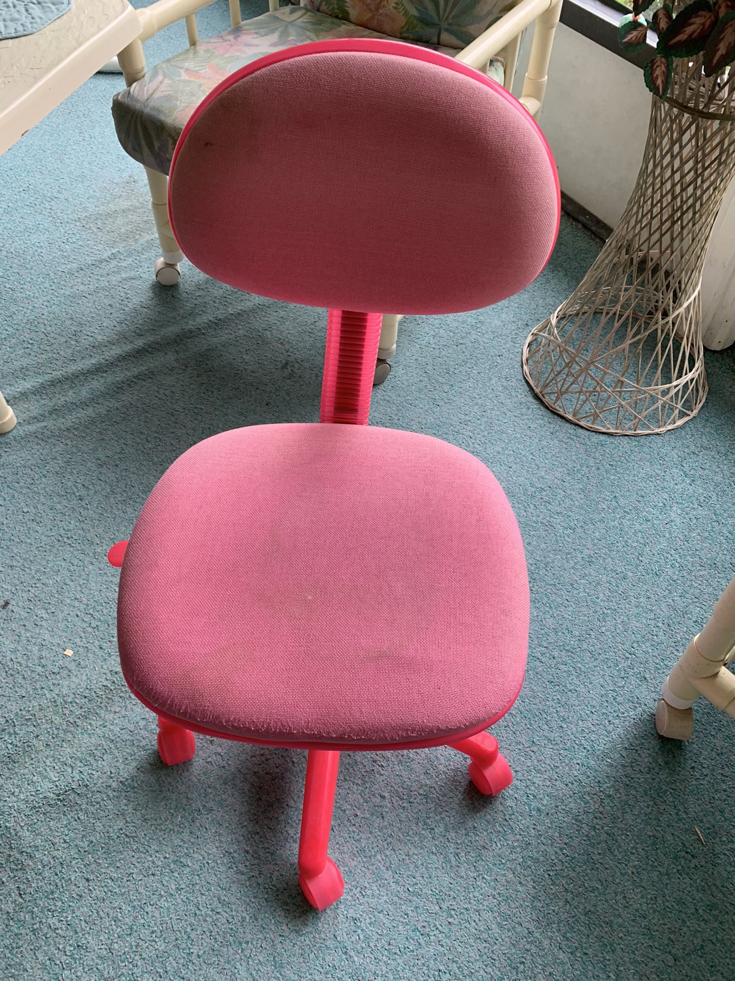 Hot Pink Small Desk Chair