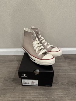 Converse Chuck Taylor All Star Papyrus, Egret, & Midnight Navy High Top Women’s Shoes Size 7.5 UK 5.5.  Some slight box damage. Please see the last pi
