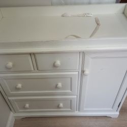 Pottery Barn White Changing Table