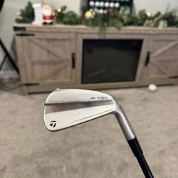 Taylormade P790 4 Iron RH NEW 