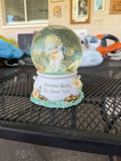 precious moments snow globe