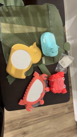 Bath caddy, dish soaps and mirror