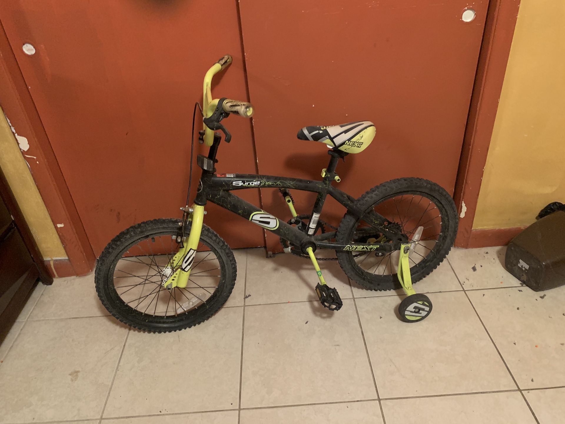 Surge race team kids bike