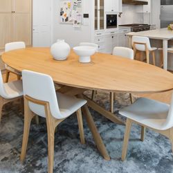 Daning table set with 6 chairs