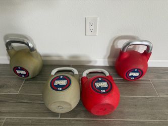 F45 Competition Kettlebell Set – 18 & 26 lb