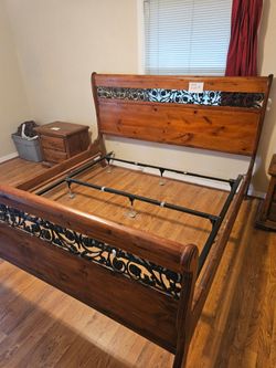 California king frame