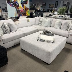 Stunning Sectional! Deep Seating! Floor Model! Sale! With Ottoman! $3,699. ❤️😘💕