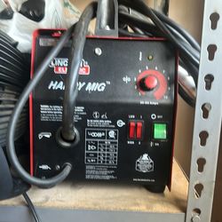Brand new Lincoln welder machine, good condition