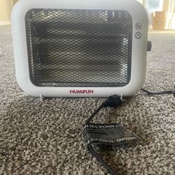 Sunshine-like warmth: Infrared Radiant Quartz Heater - Like New