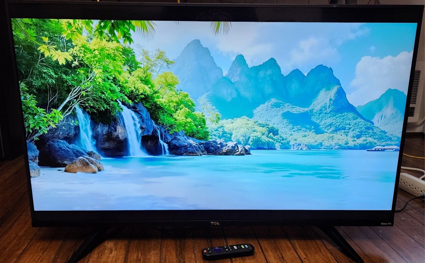 43" 4k UHD HDR Smart Roku TV 2018