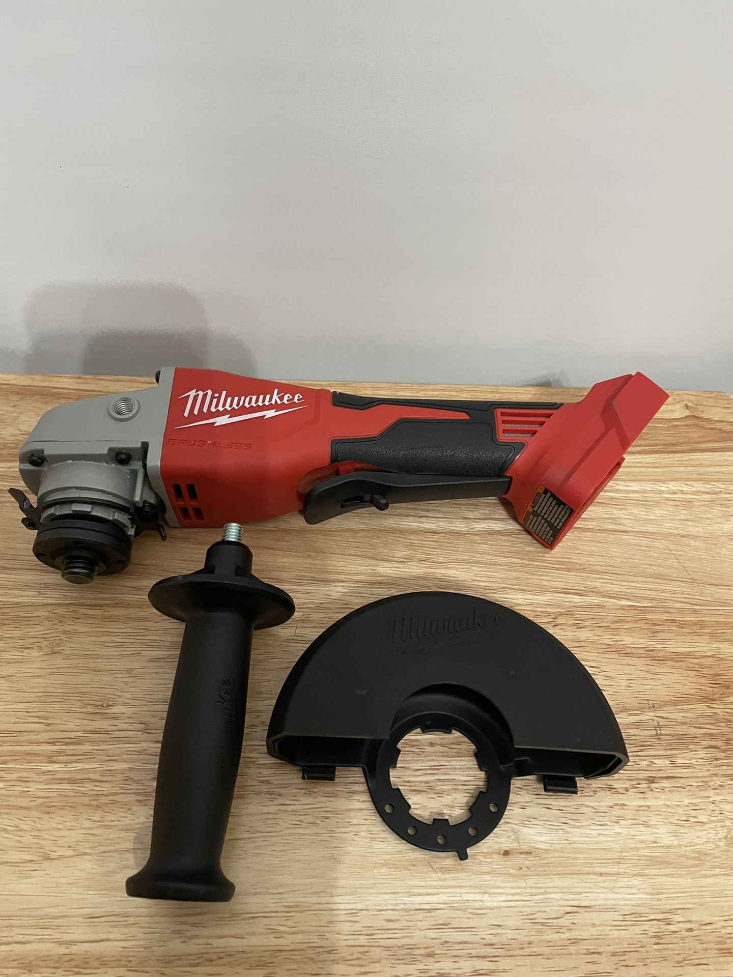 New Milwaukee Grinder M18 (Tool Only Solo Herramienta)