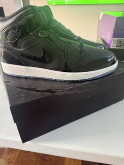 Air Jordan 1 Mid SE