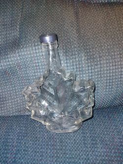 Maple Leaf Bottle