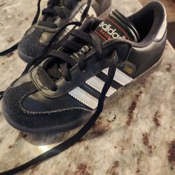 ☆YOUTH SOCCER CLEATS ☆