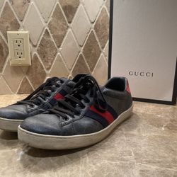 Gucci Mens Shoes Size 39