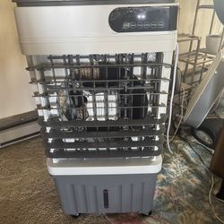 New Swamp Cooler Bought July 14 Used For A Couple Hrs I Have 2 Of Them. Work Great . Pick Up