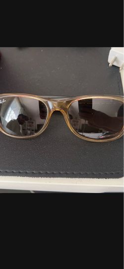 RayBan Wayfarer brown sunglasses