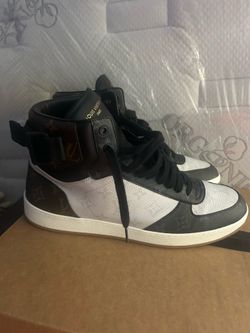 Louis Vuitton  high top sneaker size 11