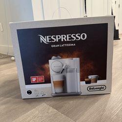 Black Nespresso Gran Lattissima