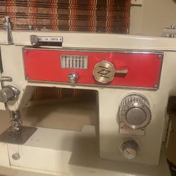 Sewing Machine 