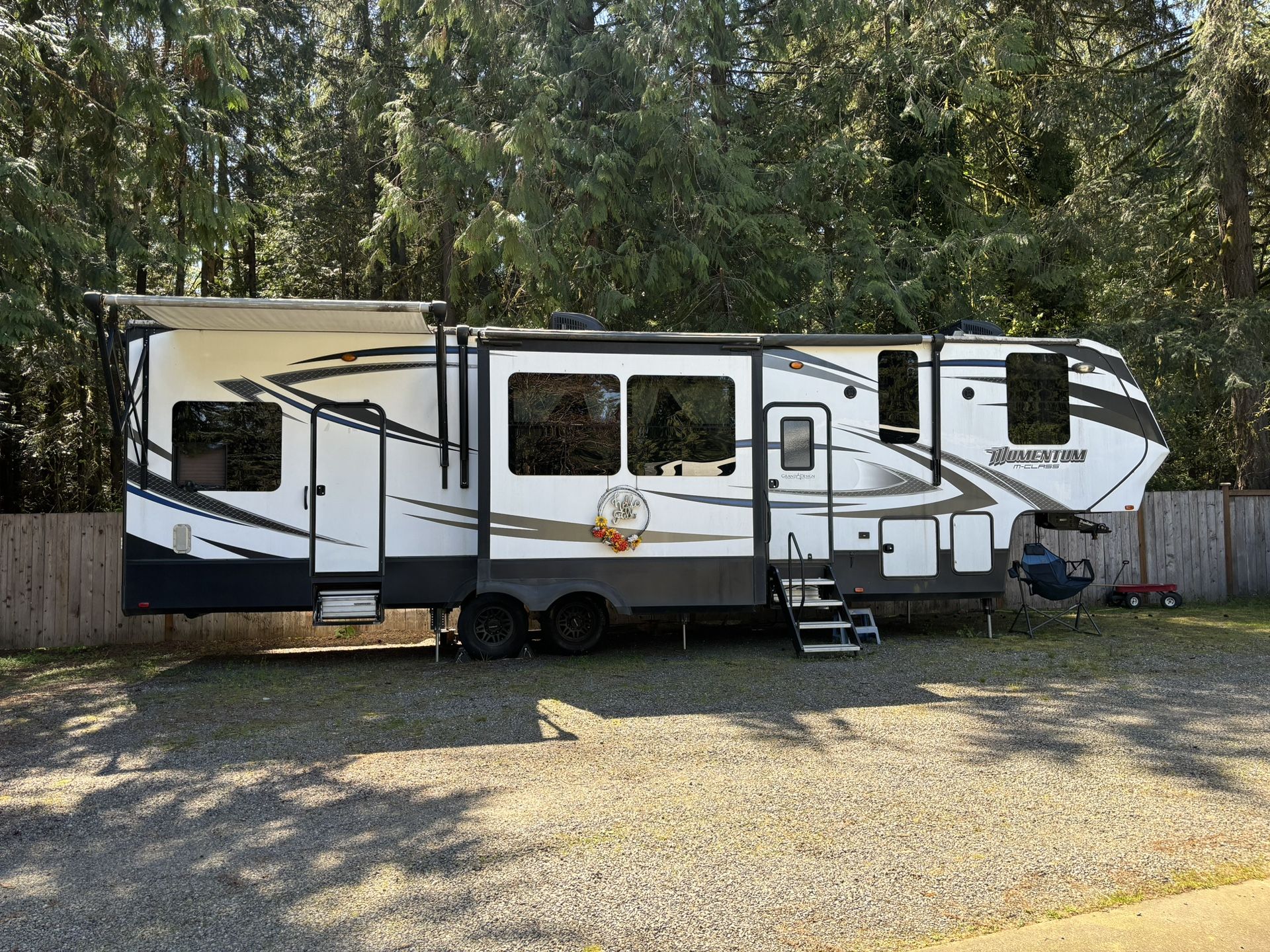 2016 Toy Hauler RV