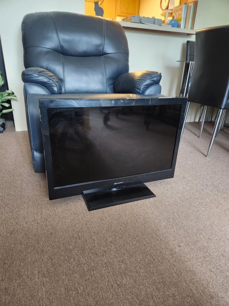 TV 32 In