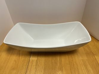Threshold 96oz Porcelain Serve Bowl