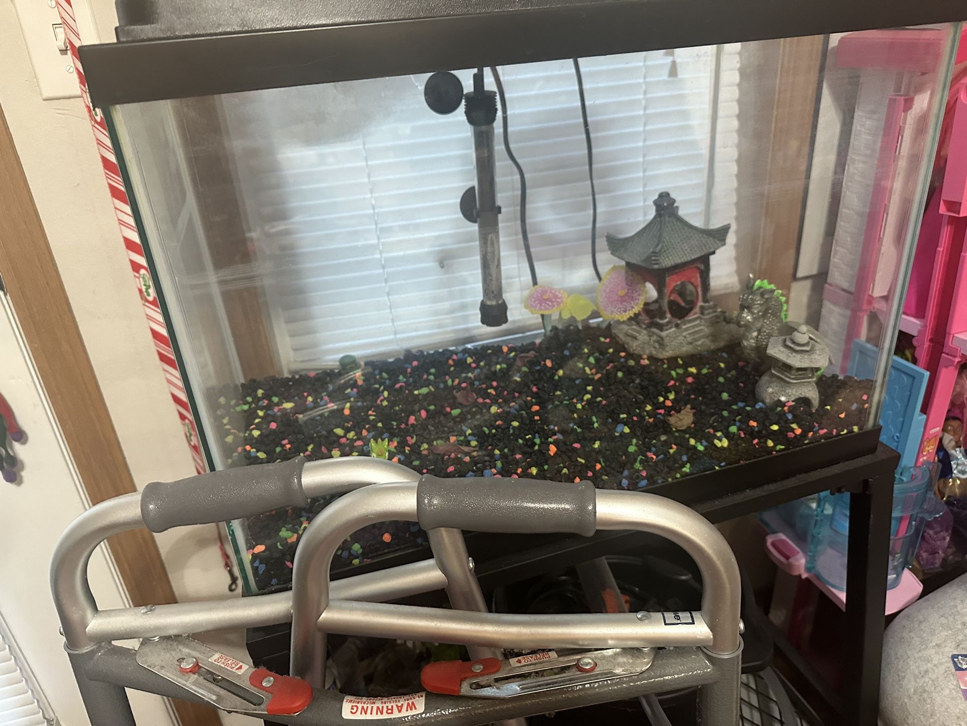 Aquarium 40 Gallons With Stand