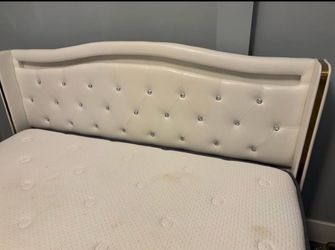 White Tufted Upholstered Bed Frame with Crystal Accents and Storage