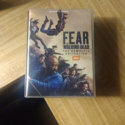 BRAND NEW & UNOPENED, 30 DISC SET, BLU- RAY PLUS DIGITAL FEAR THE WALKING DEAD COMPLETE COLLECTION 
