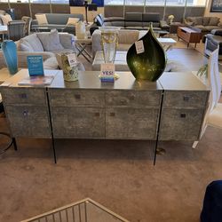 Consele Table 📣📣📣Everything is 50% OFF for this week only available 💥 💥 💥