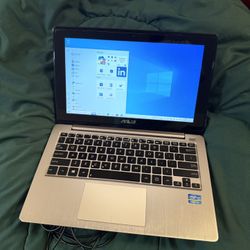 Asus Laptop, Touchscreen Working Great 