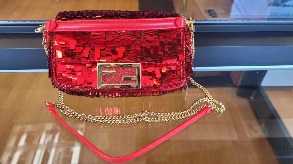 Fendi Bag Excellent Condition . Authenticated