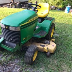 John Deere 345 