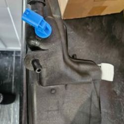 BMW coolant Reservoir 
