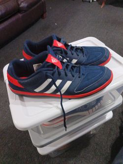 Addidas running shoes size11