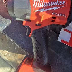 Milwaukee Fuel 1/2 1600 Tor
