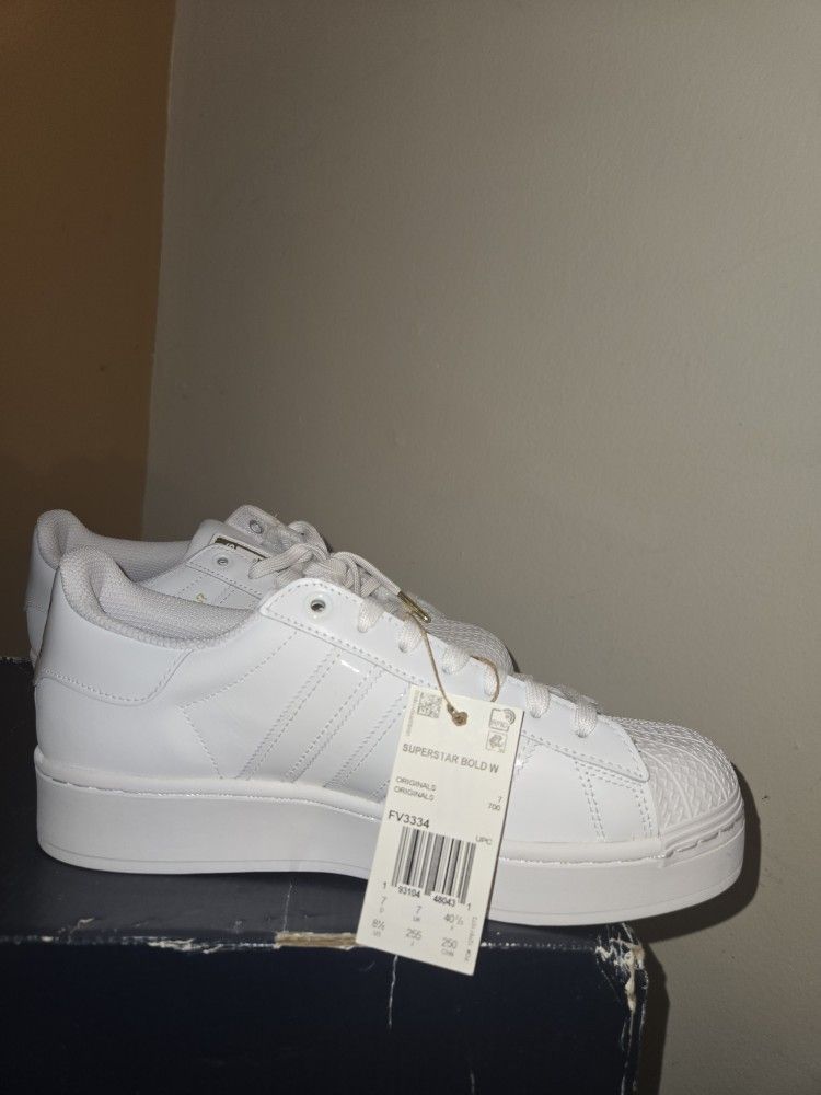 New Adidas Superstar