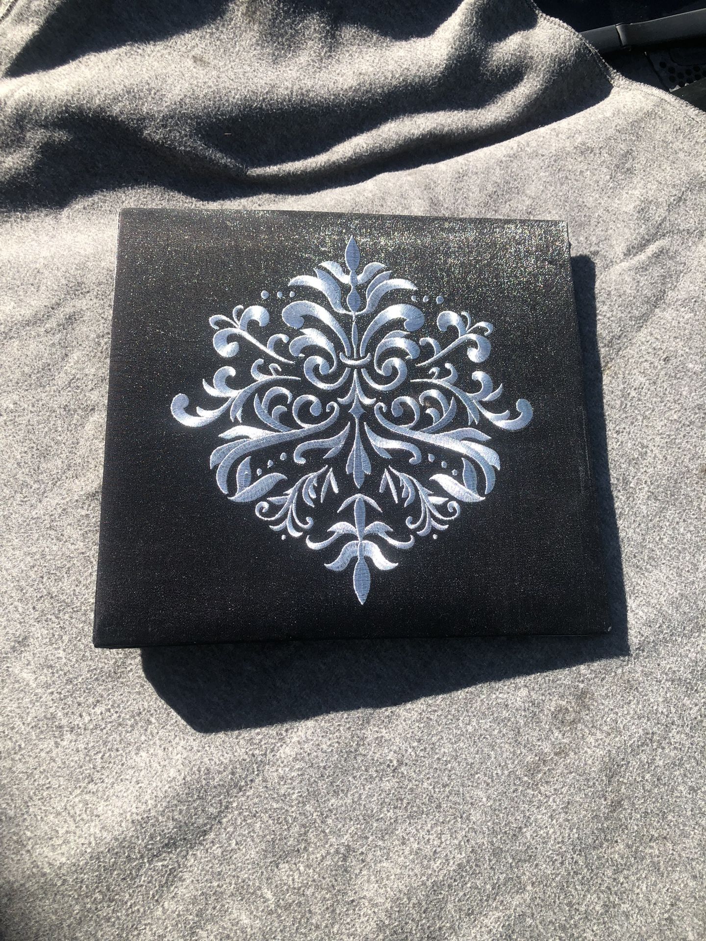 Devine Black Memories Scrapbook Keeper