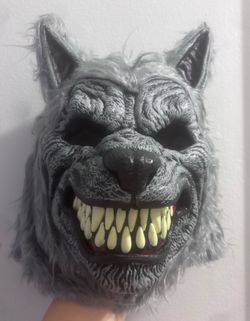 Wolf mask