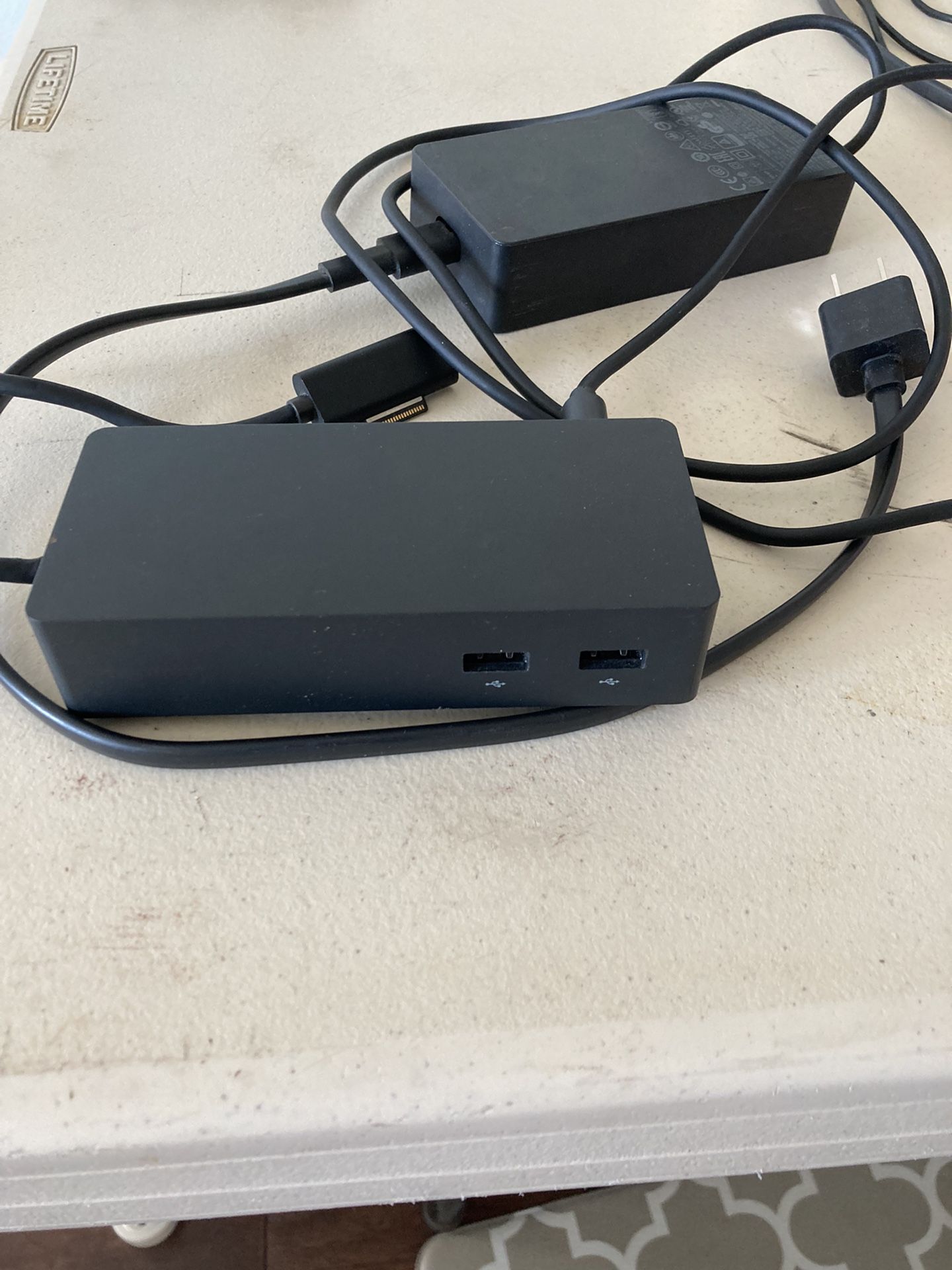 Microsoft Surface Dock - docking station