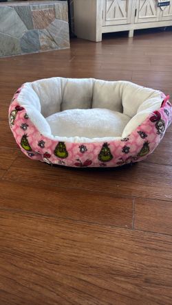Grinch small pet bed